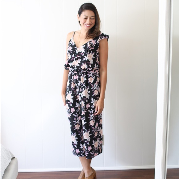 Target Xhilaration Black Floral Capri Jumpsuit - Picture 2 of 7